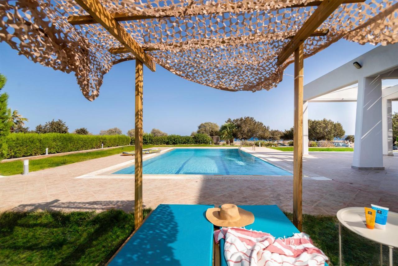The "Perfect Beach House" Villa Lakhania Bagian luar foto